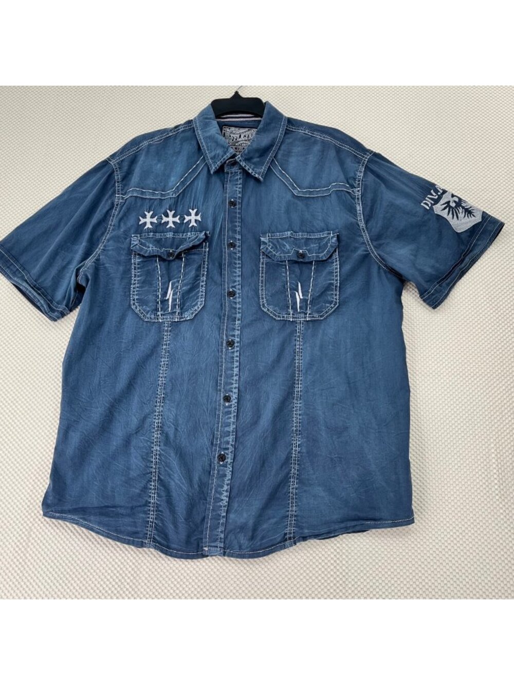 Affliction Mens XL Blue Short Sleeve Button-Up Shirt With Embroidered Graphics &